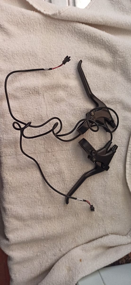 Manetas de freno eléctricas negras para Ebike