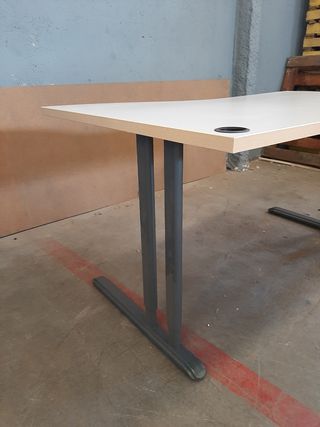 Mesa escritorio despacho con ala. Ref M48P