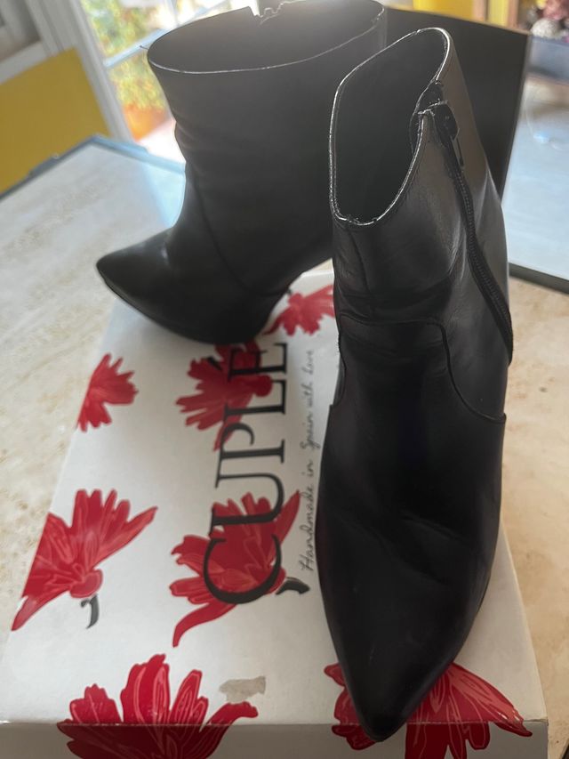 Botines de piel  Cuplé 39