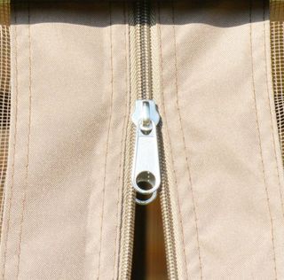 Pérgola hexagonal con laterales crema NUEVA