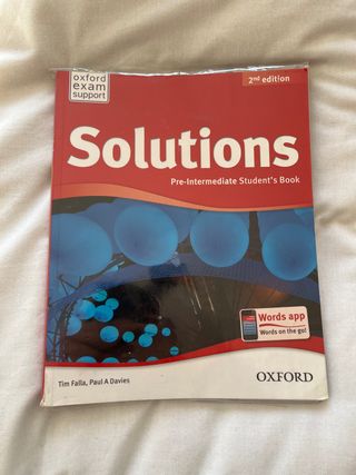 Libro inglés solutions