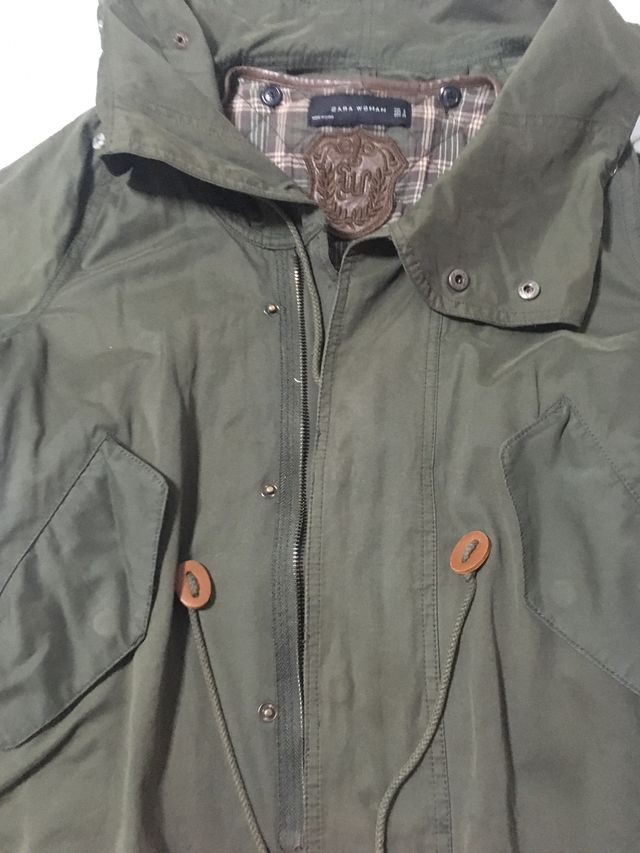 Parka verde caqui con chaleco desmontable