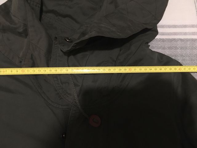 Parka verde caqui con chaleco desmontable