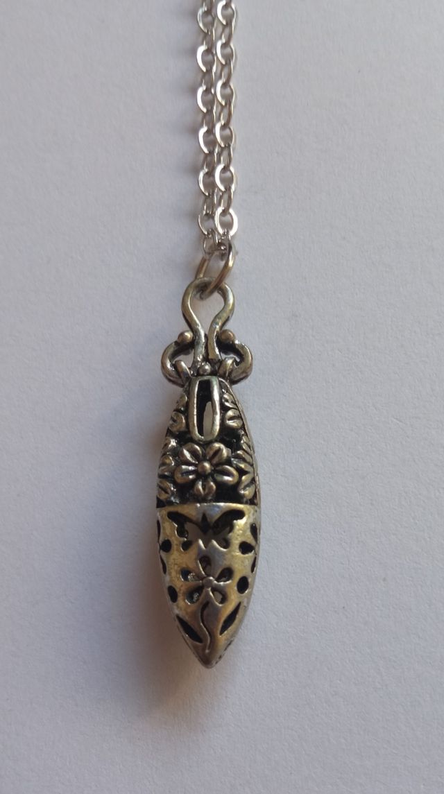 Bonito Collar MARIPOSA
