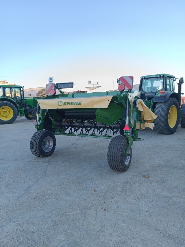 Agrobacor maquinaria agricola Concesionario Krone