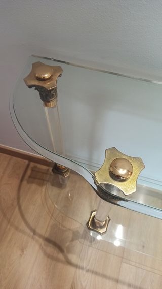 mueble recibidor de cristal