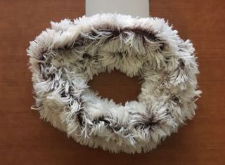 Bufanda cuello pelo blanco marrón