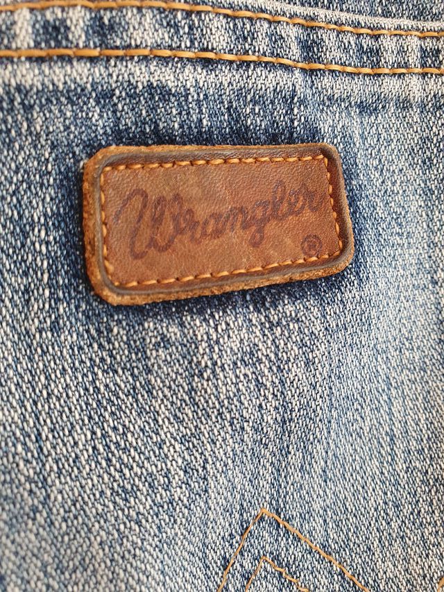 Vaqueros Wrangler Evolution E70, 100% algodón