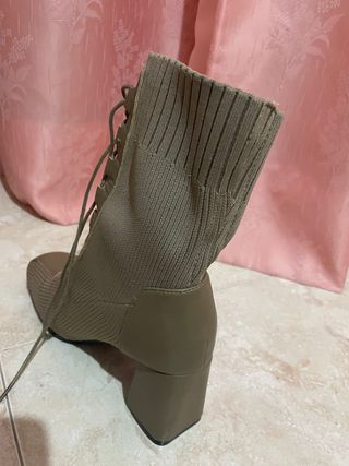 Botas calcetín beig