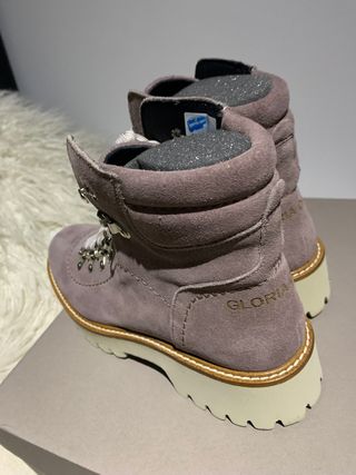 Botin piel Gloria Ortiz