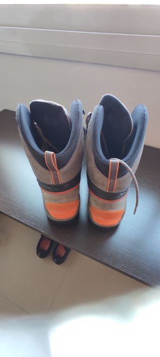 Botas alta montaña Salomón Gore-tex