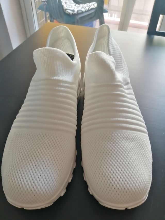 👟 Zapatillas blancas