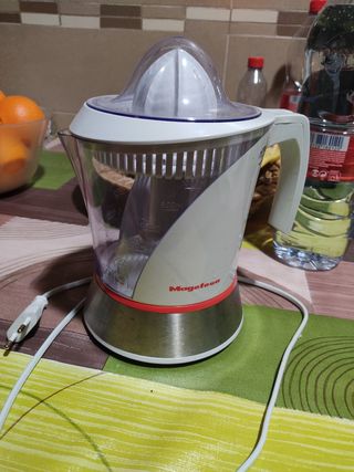 Exprimidor Magefesa Meyer