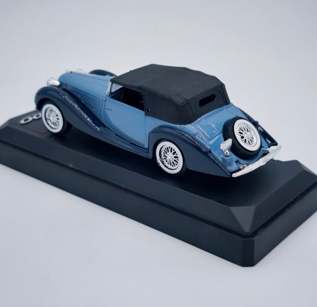 DELAHAYE 135 M REF. 4048 1/43 MARCA SOLIDO