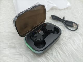 AURICULARES BLUETOOTH CON LED EN LA CAJA NUEVOS 