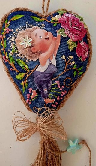 adorno saquito oloroso corazón Martina colección