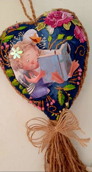 adorno saquito oloroso corazón Martina colección