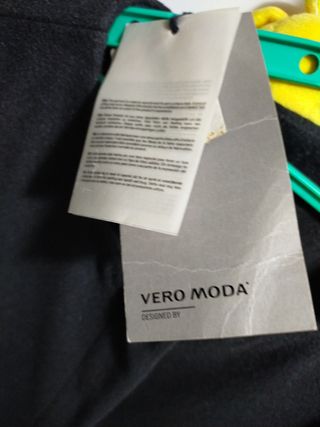 Vero Moda. abrigo lana tres cuartos negro talla XL