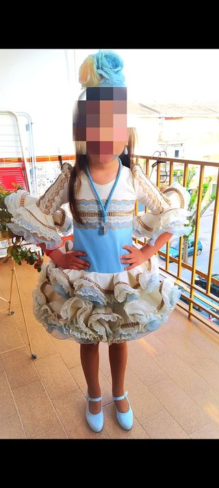 Traje de gitana completo  con accesorios 