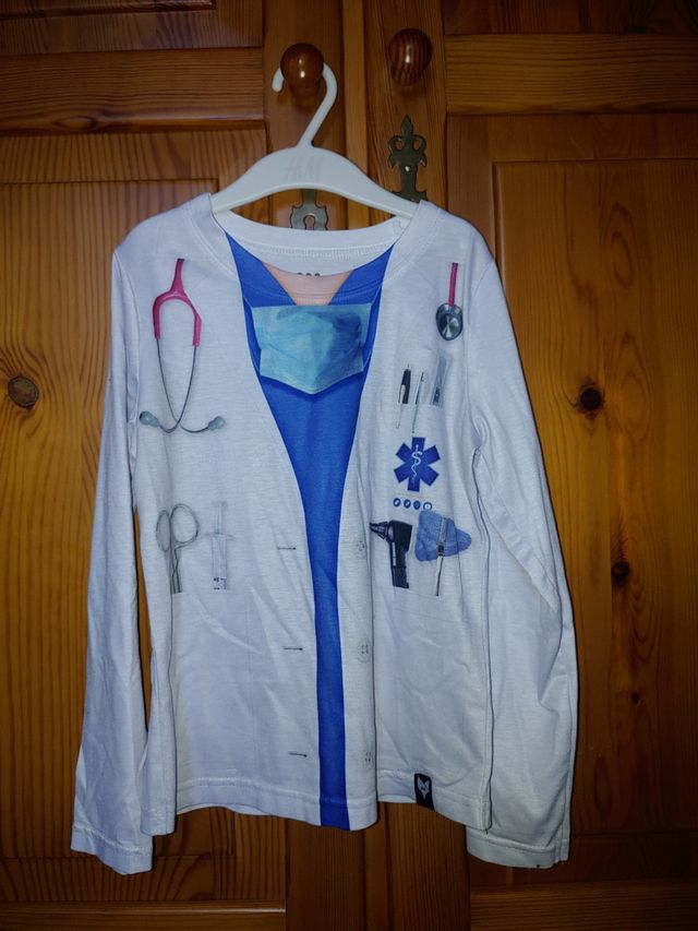 Disfraz camiseta médico