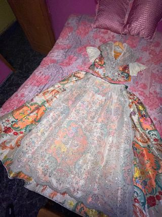 Traje de fallera niña 14/16 años
