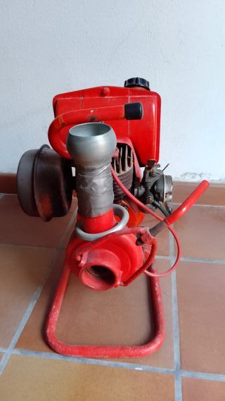 MOTOBOMBA PIVA GASOLINA Y 4 MANGUERAS