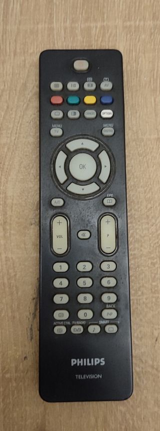 TV Philips 26" pantalla LCD. HDMI integrado.