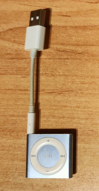iPod Shuffle, MP3, MP4