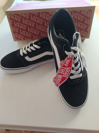 Vans Ward 40 de segunda mano por 45 EUR en O Rosal en WALLAPOP
