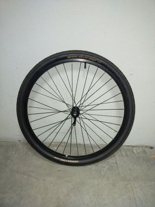 RUEDA DELANTERA 26" NUEVA CON CUBIERTA