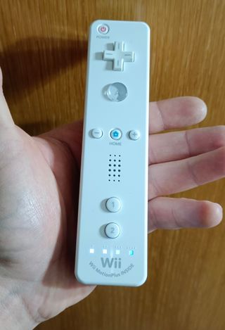 1 mando wii original con motion plus integrado