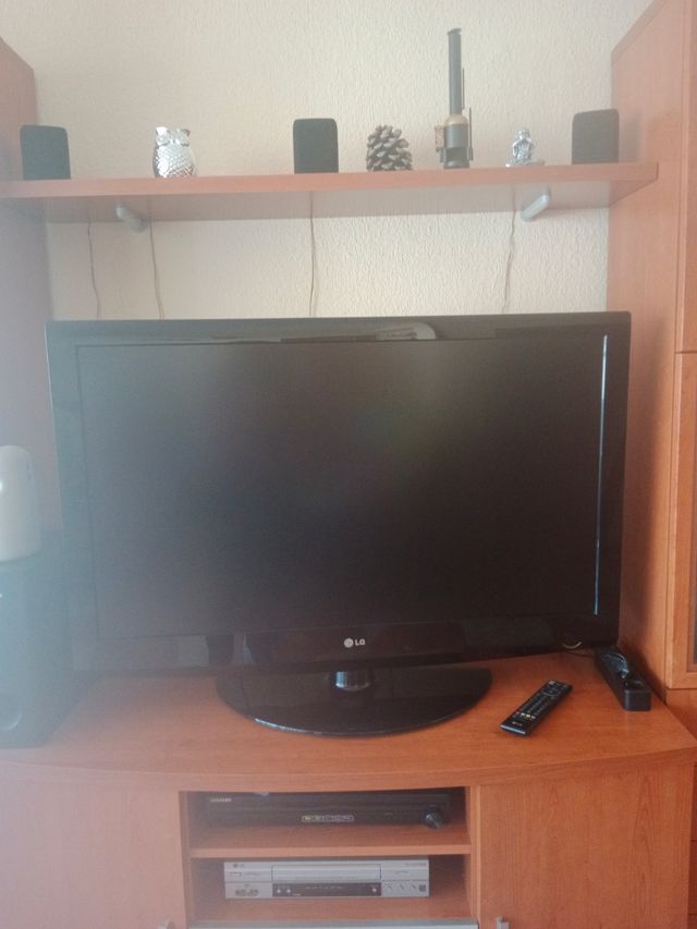 Televisor LG.