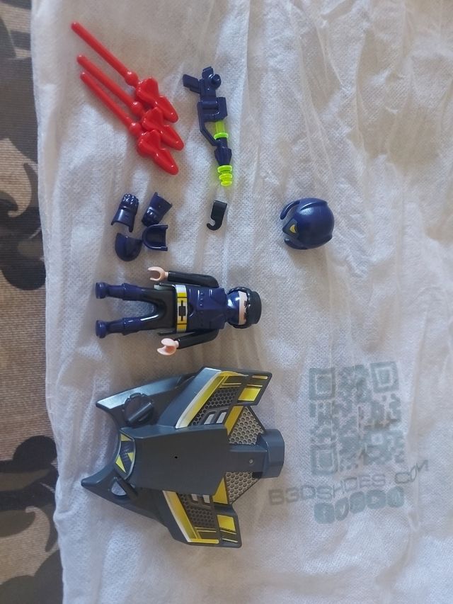 Playmobil espía con jet