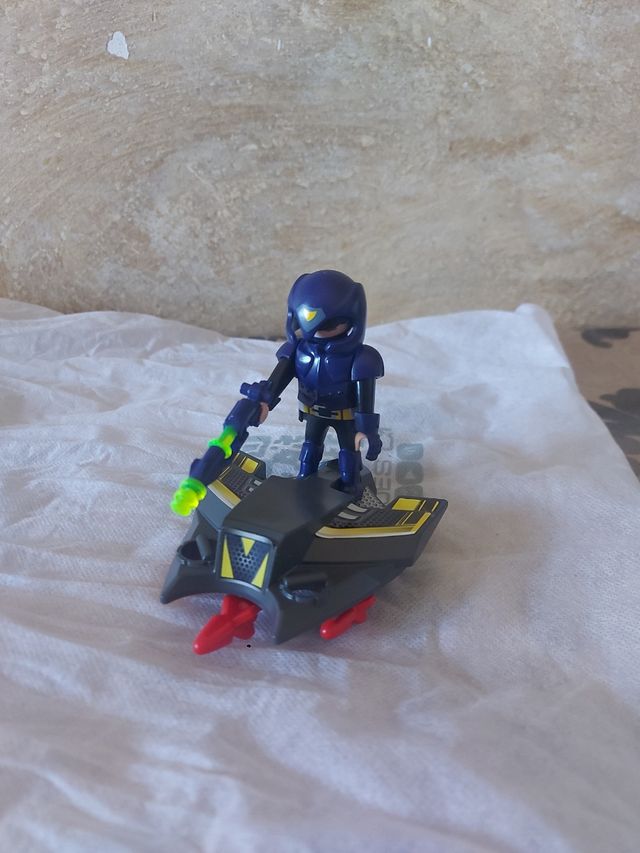 Playmobil espía con jet