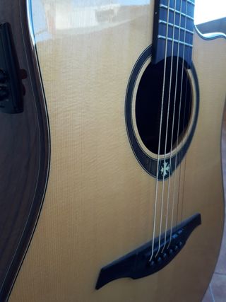Guitarra acústica Lâg T500DCE
