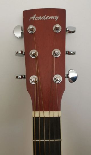 Guitarra electroacústica