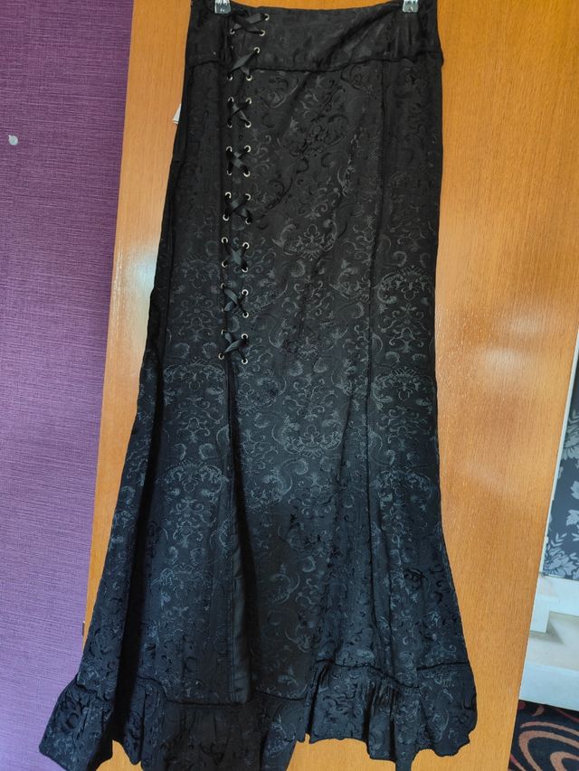 falda larga gótica talla 36
