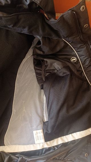 Cazadora térmica negra