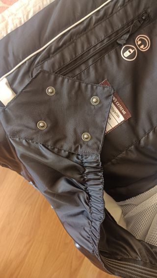 Cazadora térmica negra