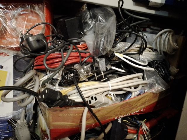 cables impresoras y radio ordenadores tv