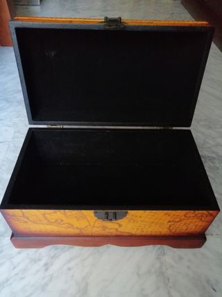 Baúl madera