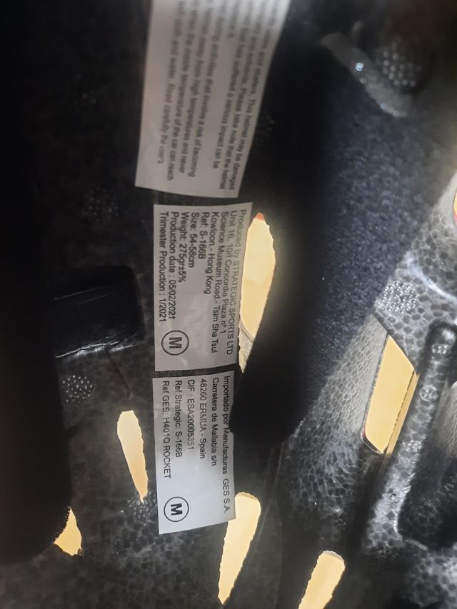 Casco de bici. Marca GS. Talla M