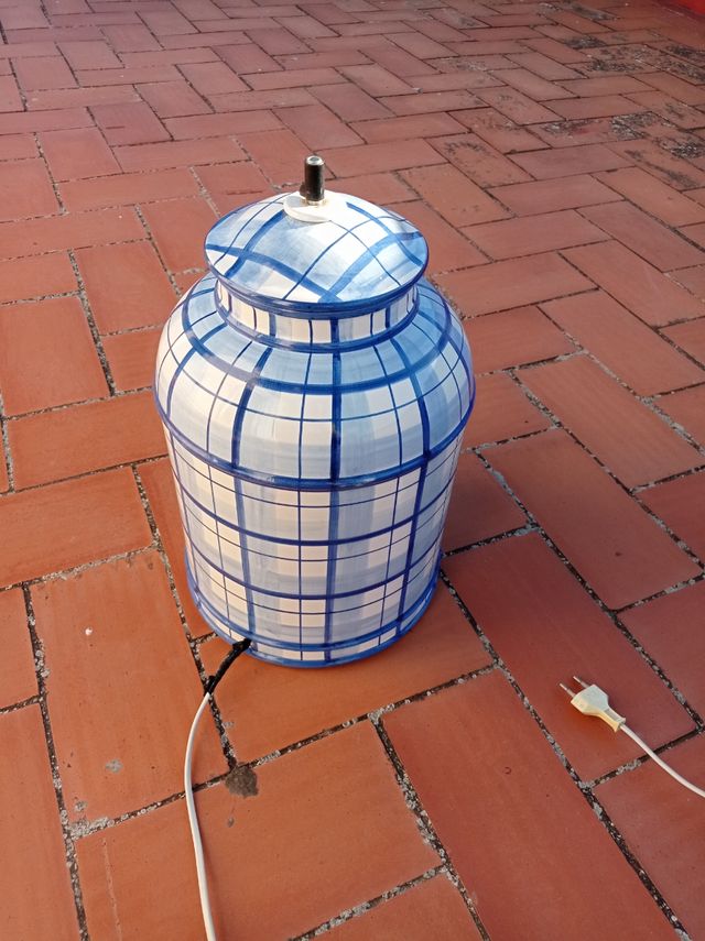urgente lampara de porcelana vinatge  artesana