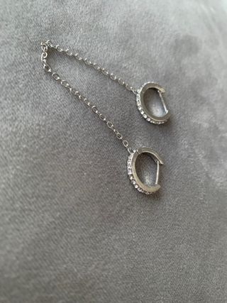 Pendiente doble de aros con cadena. NUEVO