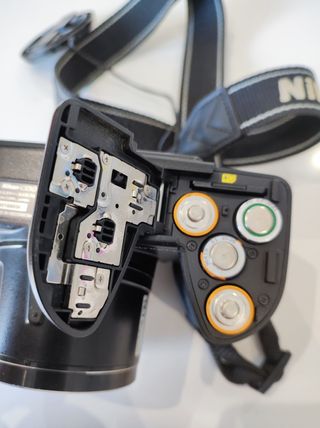 Cámara Nikon Coolpix L300