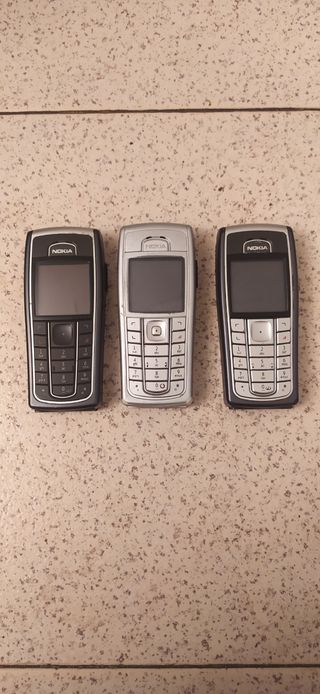 Moviles libres NOKIA 6230...a 20€ uno,con cargador