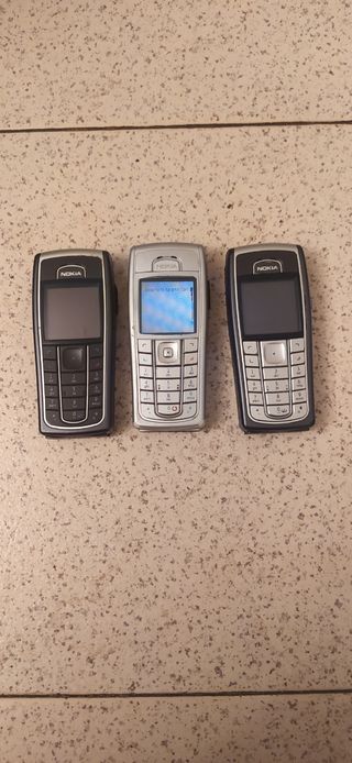 Moviles libres NOKIA 6230...a 20€ uno,con cargador