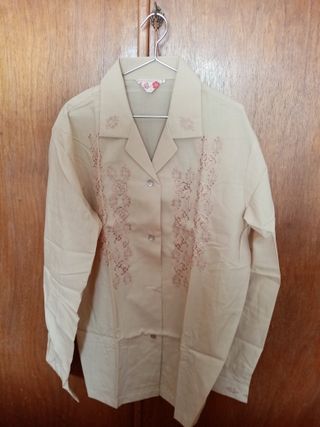 Blusa bordada