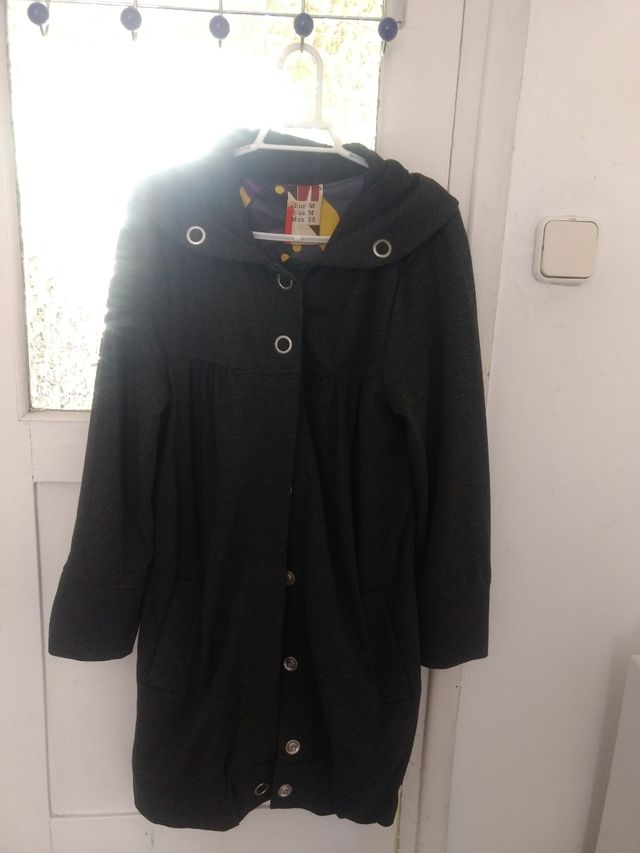 Chaqueta/chaquetón gris fino.