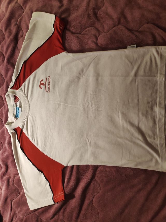 camiseta colegio claret